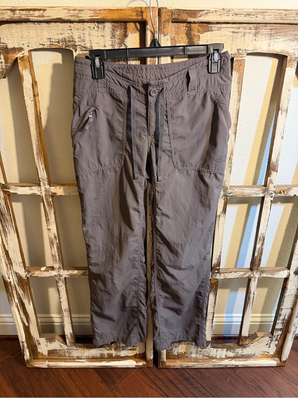 The North Face Women’s Gray Drawstring Utility Pants-0 Short